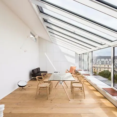 Opera Lieu Unique Apartament *