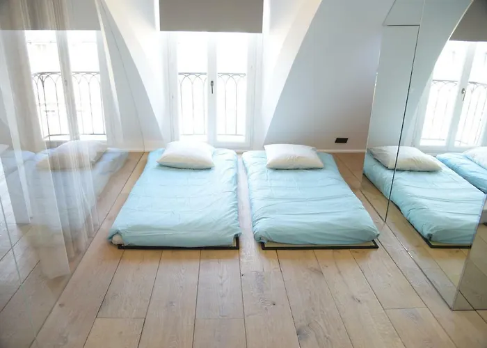 Opera Lieu Unique Apartman